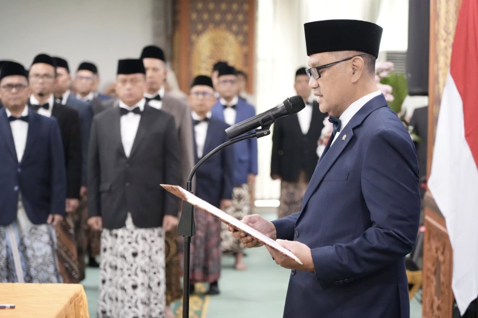 Menhaj Lantik 174 Pejabat, Tegaskan Merit System dan Larangan Zona Nyaman