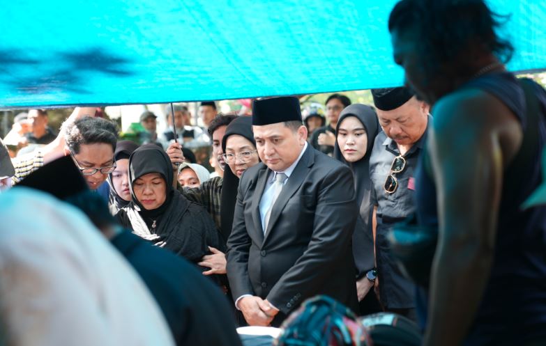  Melepas Jenazah Ruslan Mahmud, Wali Kota Munafri: Almarhum Figur Politisi yang Militan