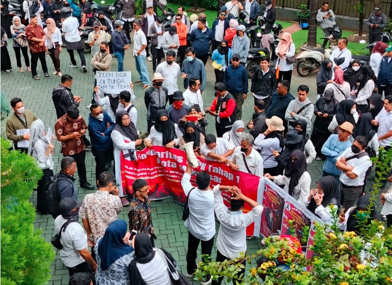 Lulus PPPK, Tapi Harus Menunggu: Cerita dari Mereka yang Masih Menanti