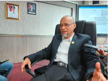 Kadir Halid Desak Dinas Terkait Selesaikan Kajian Banjir Di Sulsel
