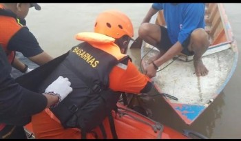 Pria Lansia Di Bone Ditemukan Tewas Setelah Terjatuh Dari Sampan Di Sungai Walanae