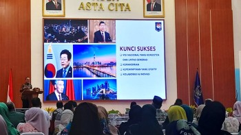 Wamendagri Bima Arya: Dunia Sedang Bergeser, Tak Mampu Membaca Zaman Akan Tertinggal